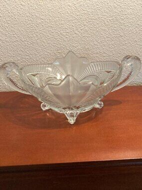 ⭐ Vintage Clear Pressed Glass Footed Bowl